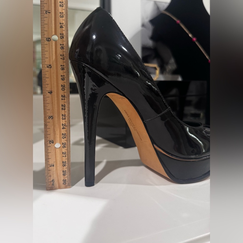 Vera Wang Lavender Platform stiletto pumps black patent genuine leather 6.5 bag - Picture 6 of 11